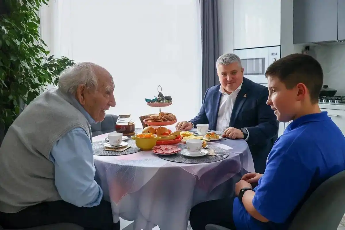 10 февраля Василий Крестьянинов отметил 100-летие.