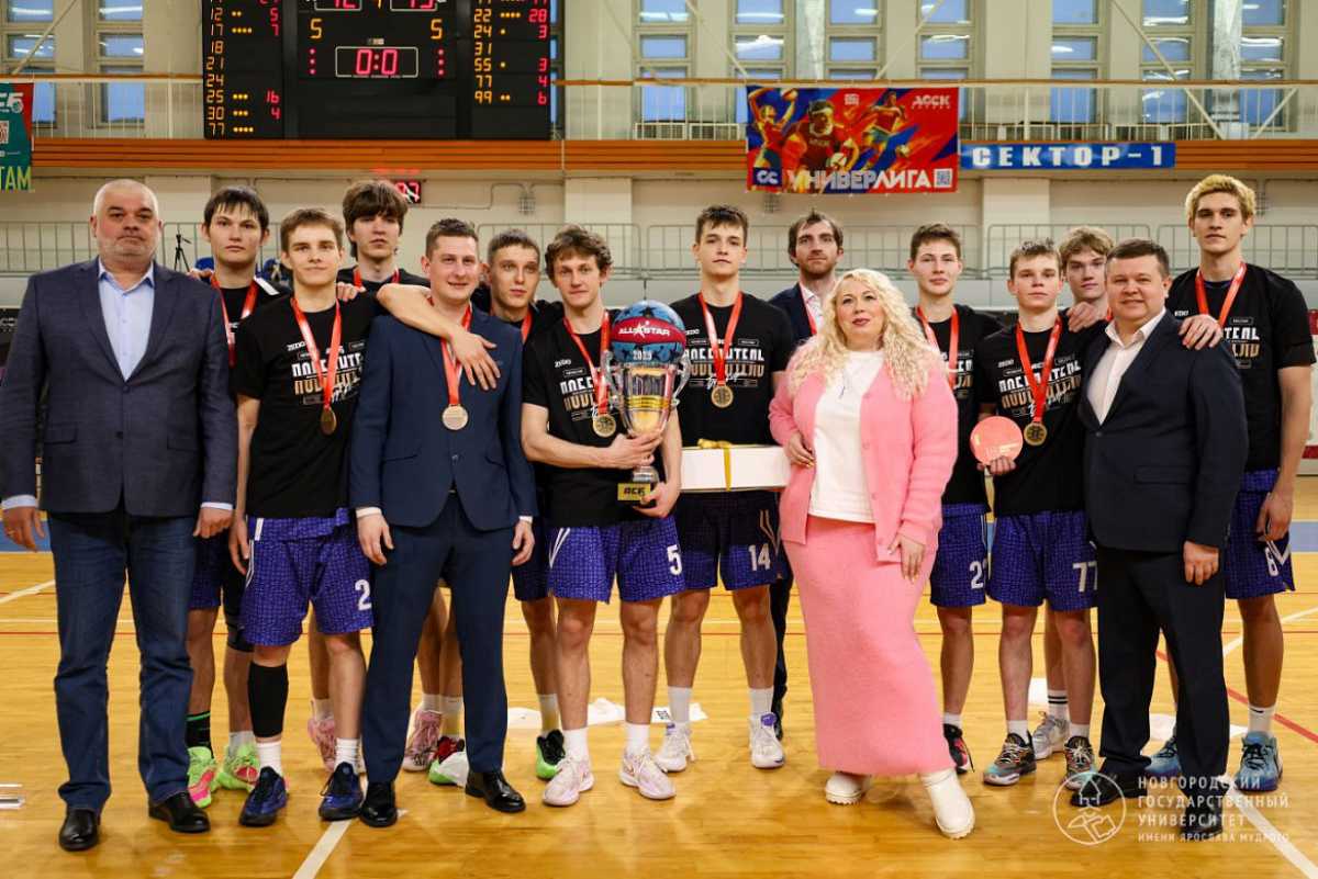 В финале «Витязи» обыграли студентов «Химтеха» из Иванова.