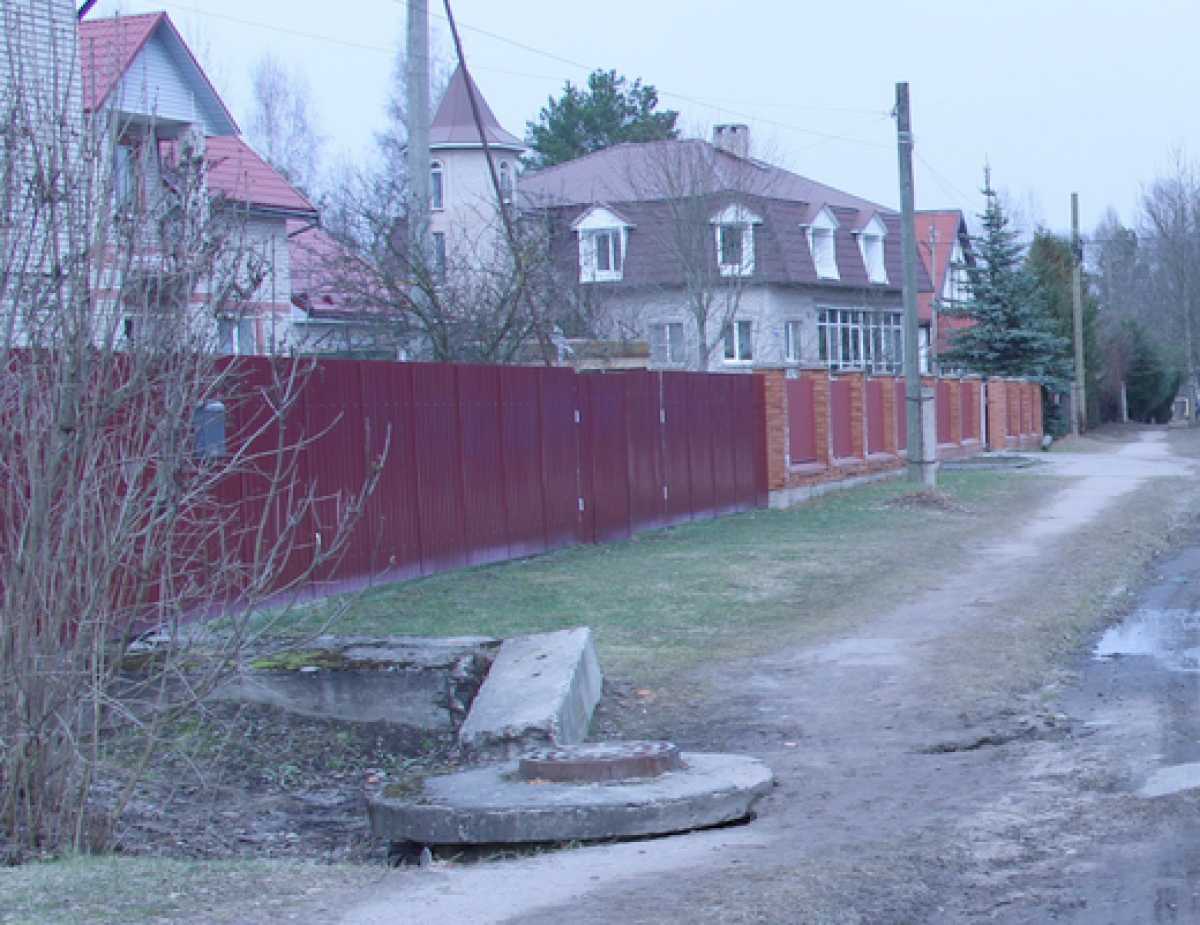 На дорожке уложат новый асфальт и установят дополнительное освещение.