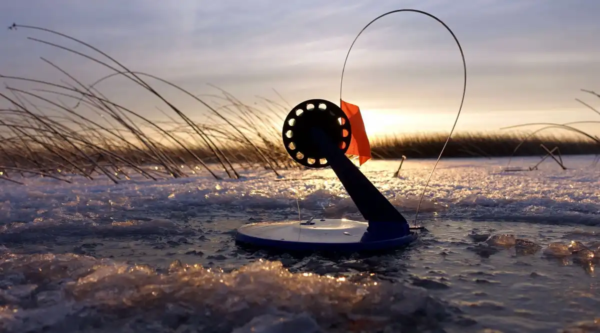 Использование жерлиц на Ильмене возможно только в зимние месяцы.