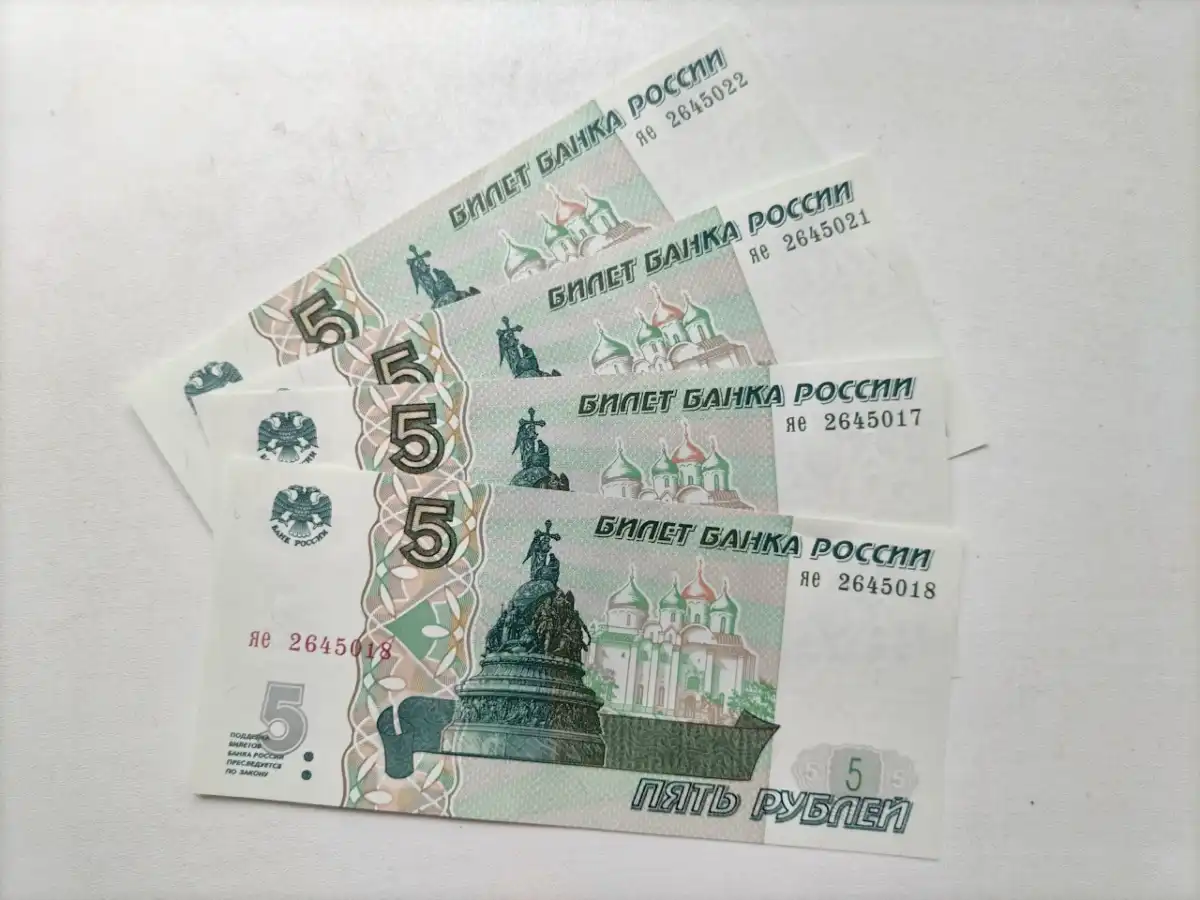 Дача взятки должностному лицу входит в категорию тяжких преступлений.