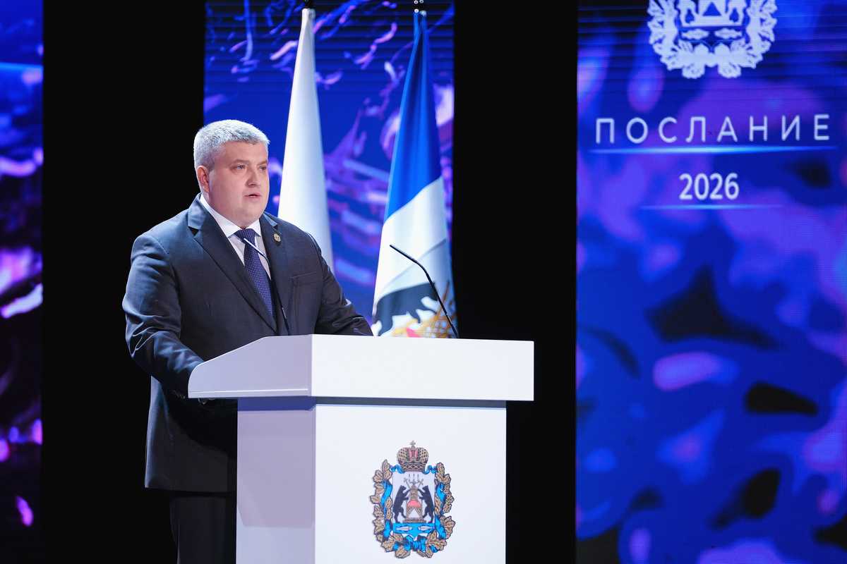 По мнению Дмитрия Солонникова, губернатор показывает, что его команда может решать в регионе сложные вопросы.