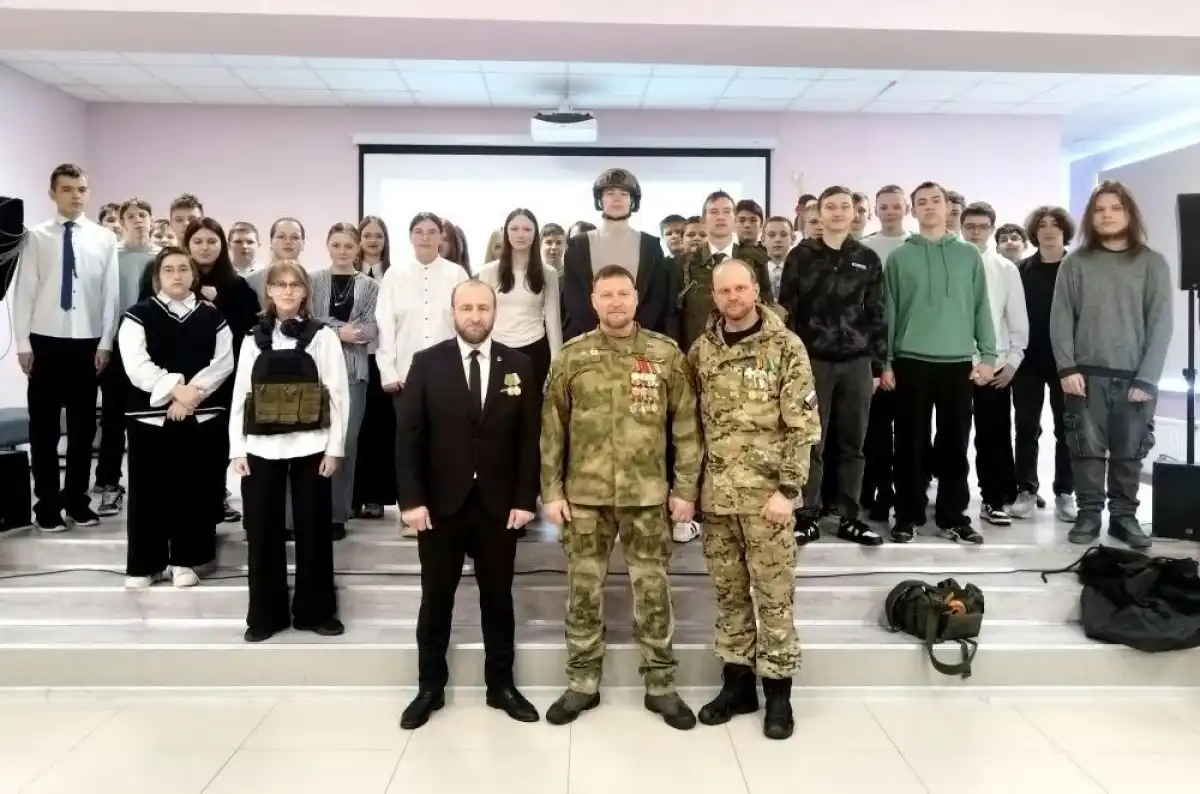 Андрей Павлов и Антон Сухиненко являются участниками образовательного проекта «СВОи герои 53».