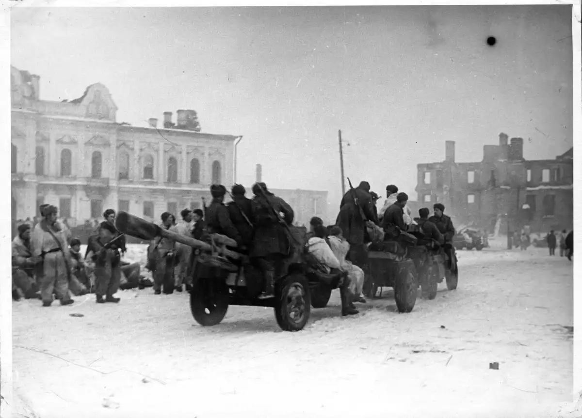 Проект передвижной выставки об оккупации Новгородской области адресован подросткам и молодёжи.
