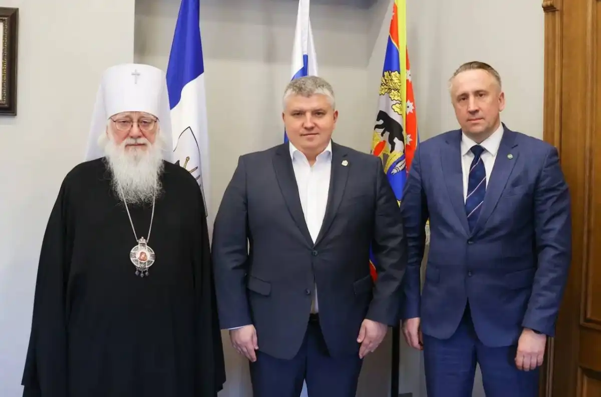 Митрополит Лев обозначил векторы дальнейшего духовного просвещения через образование, культуру и социальное служение.