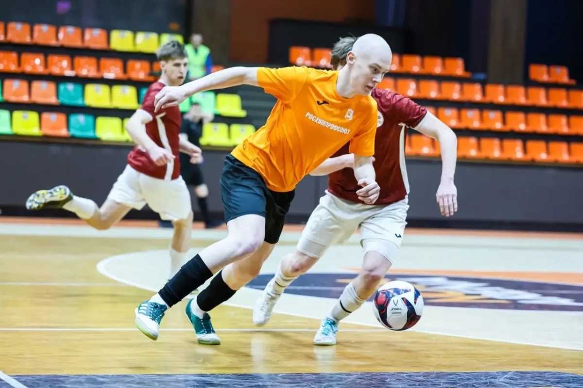 Региональный этап турнира «Футзал в ссузы» прошёл в феврале в Великом Новгороде.