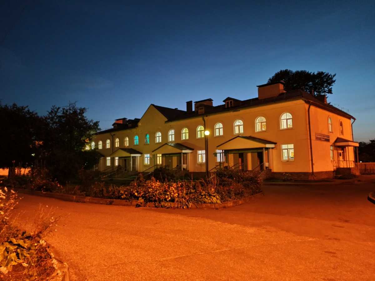 Лечение пациентов проходит амбулаторно и в условиях дневного стационара.