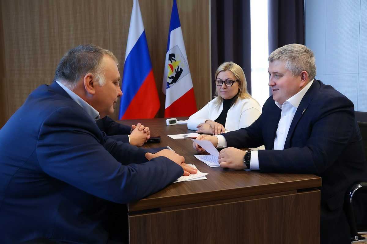 Александр Дронов поблагодарил коллег из Педиатрического университета за совместную работу.