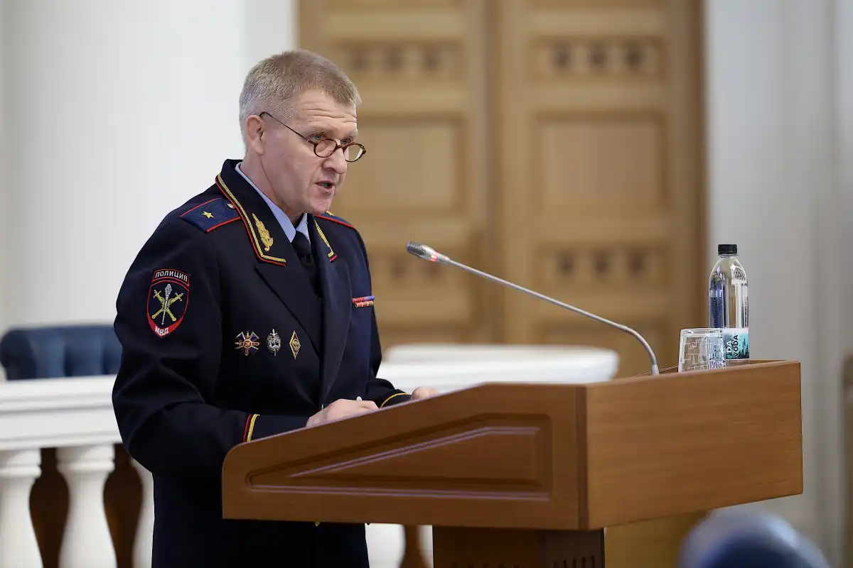 Новгородская полиция добилась 100-процентной раскрываемости случаев причинения тяжкого вреда здоровью, изнасилований, разбойных нападений, грабежей и краж автомобилей, сообщил Андрей Коновалов.