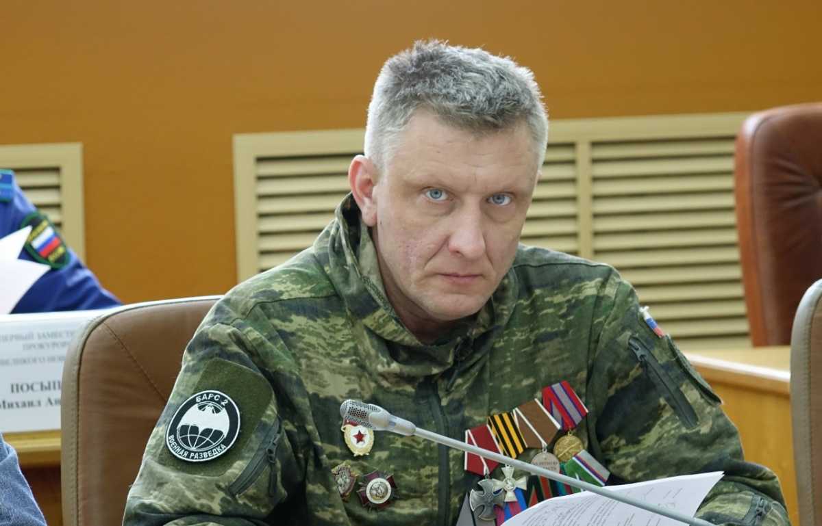 После избрания в Думу Великого Новгорода более 20 раз доставлял помощь бойцам в зоне СВО и мирным жителям.