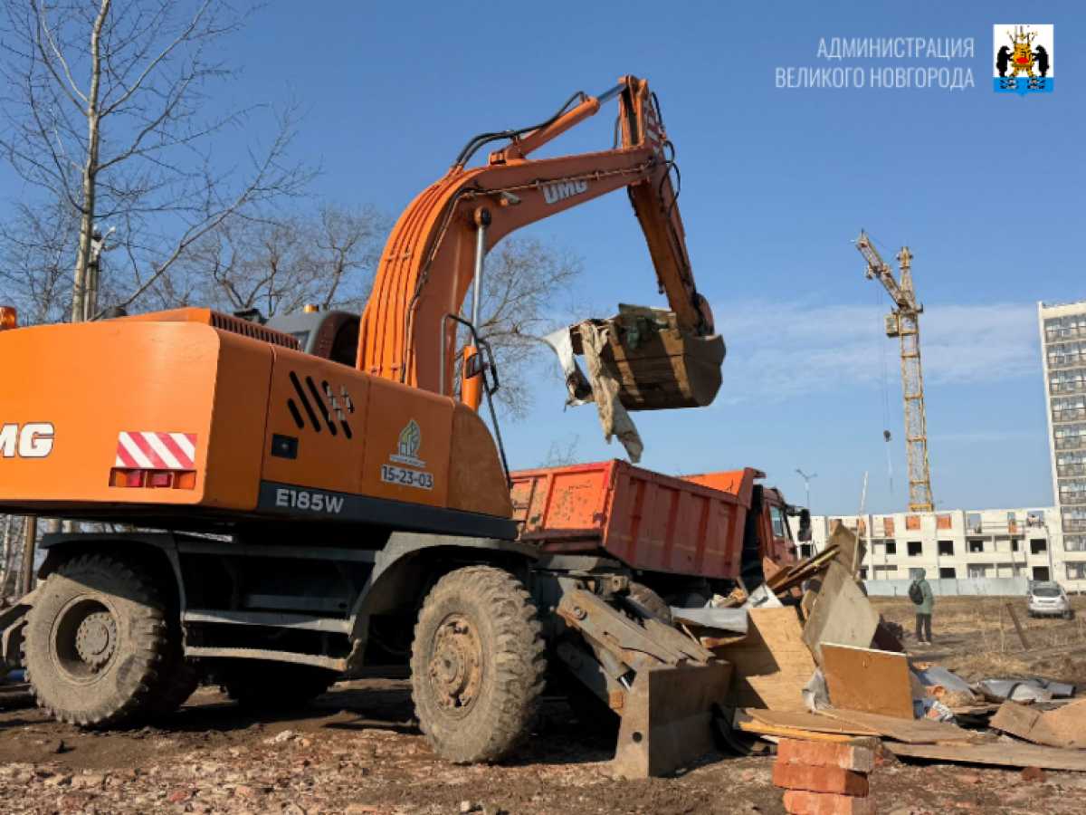 26 незаконных построек планируют снести в Великом Новгороде до конца года