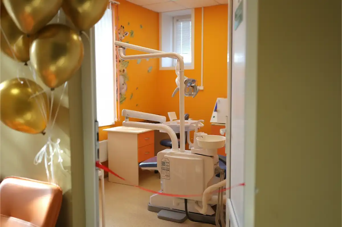 Услугами детского стоматолога будут пользоваться 1700 ребят.