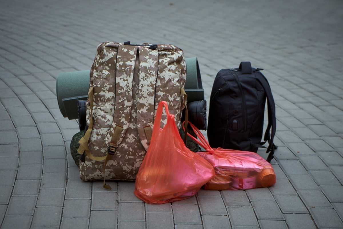 Александр Дронов поручил до 28 апреля упростить получение не менее 20 мер поддержки бойцов СВО.