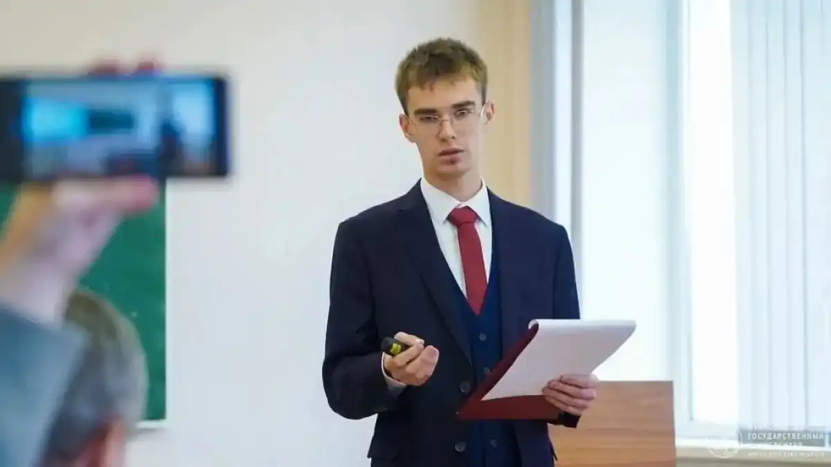 Кирилл Тимофеев направил грант на создание видеокурса «Наука – это для меня».