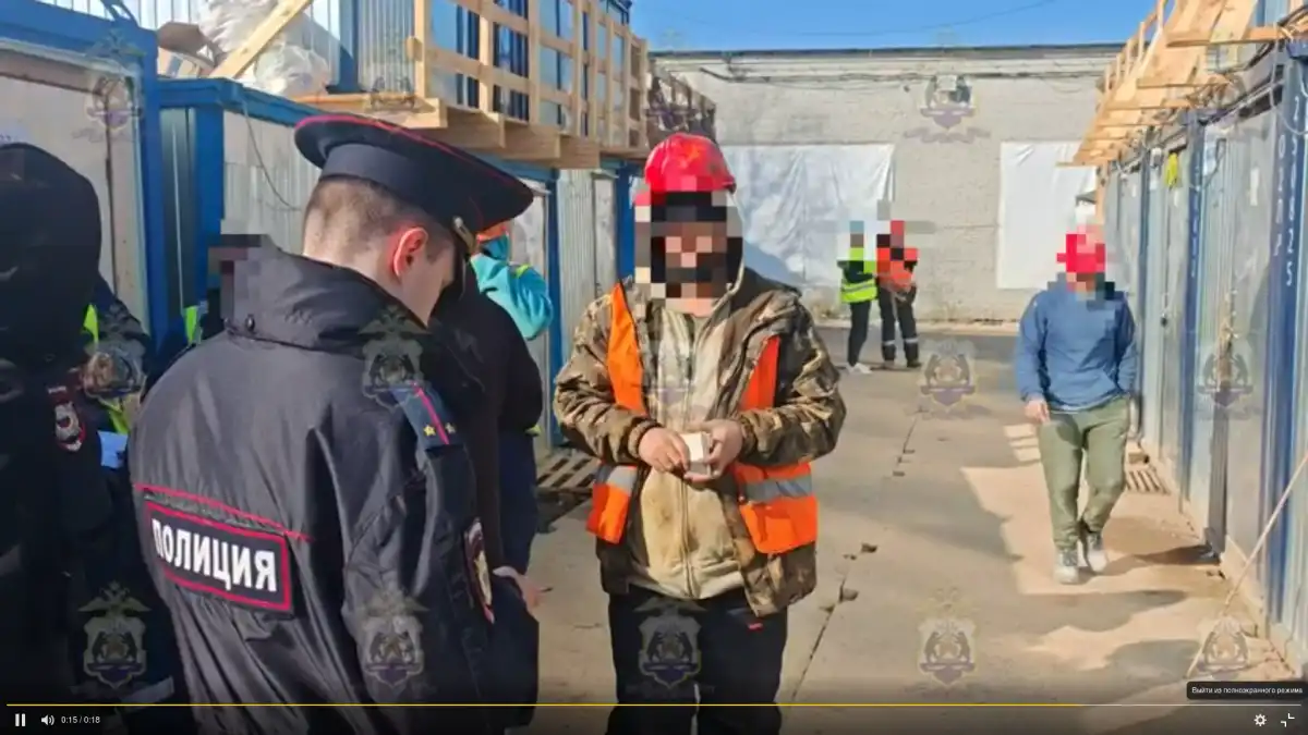 Полиция провела проверки более 660 объектов, где используется труд иностранных работников.