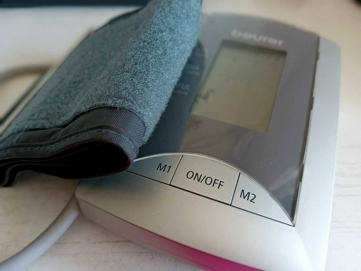 На основании показаний тонометра принимаются решения, которые могут быть критическими для жизни и здоровья.