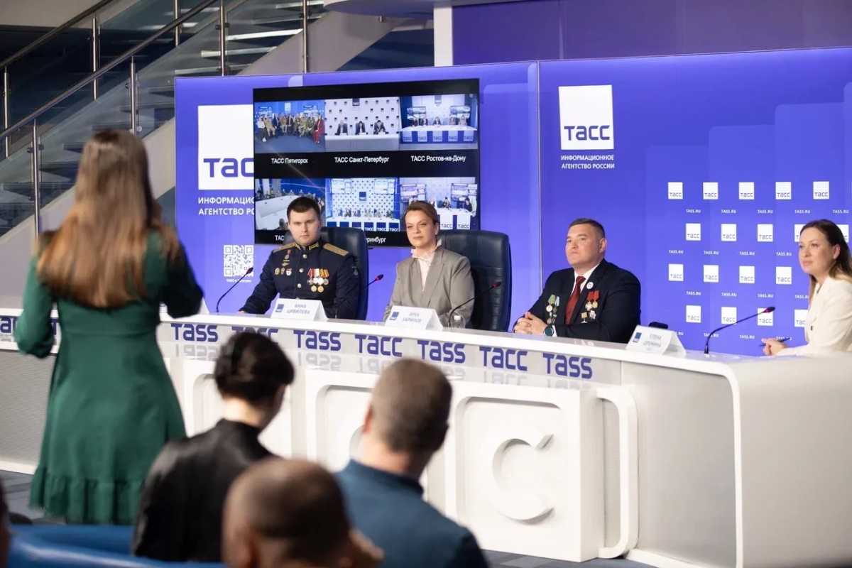 Фонд «Защитники Отечества» возглавляет Анна Цивилёва.