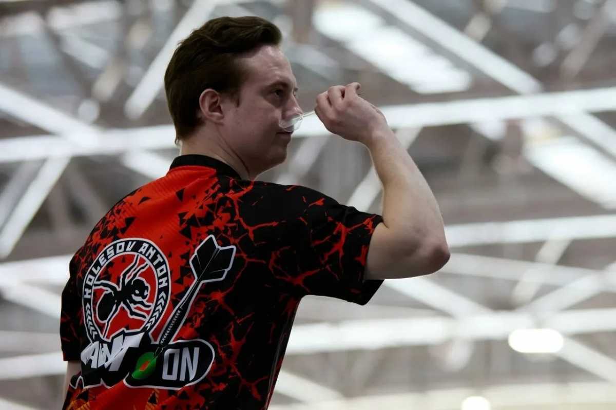 Лучшими спортсменами в рейтинге федерации дартс России также стали новгородцы.