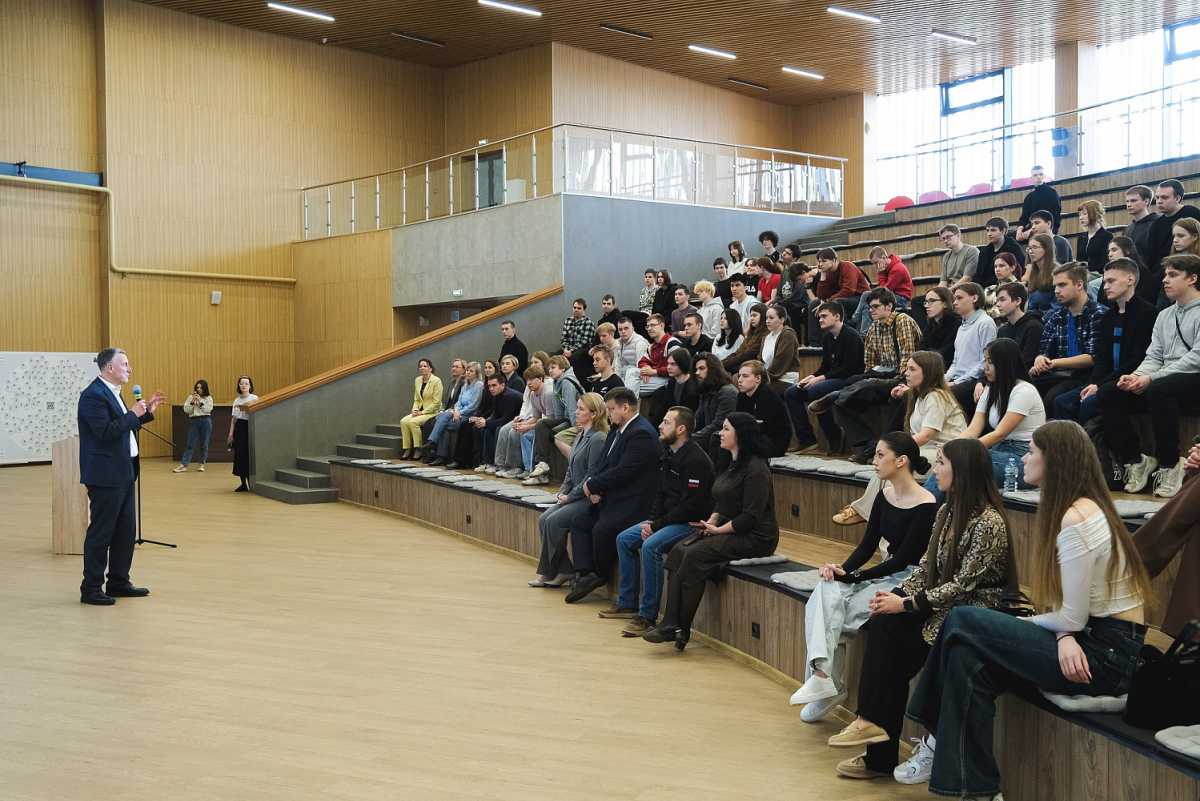 Основная задача проекта — создать для всех новгородских студентов такие условия, чтобы они учились и работали в родном городе.