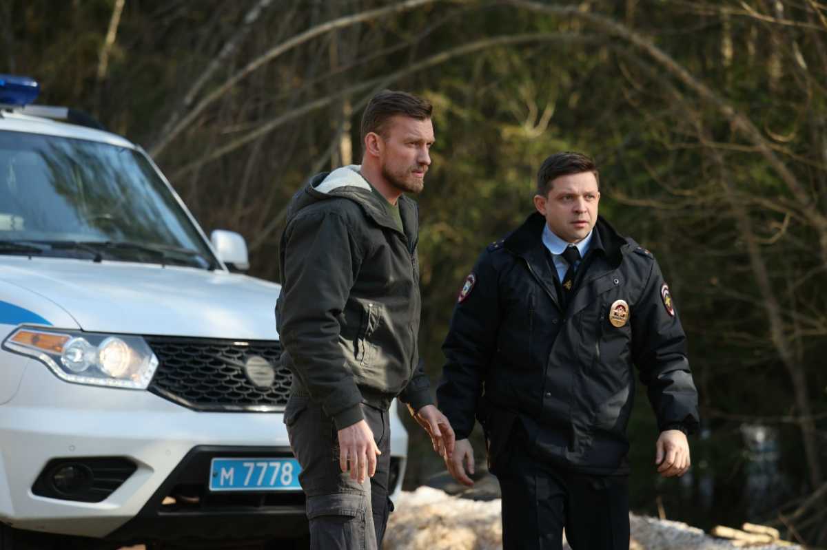 По сюжету Саша Дымов тяжело переживает потерю любимой и готов на всё, чтобы найти виновника её смерти.