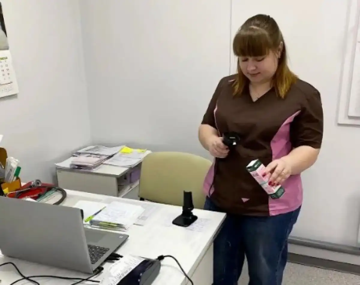 Теперь местные жители могут не только получить первичную медицинскую помощь, но и приобрести лекарства.