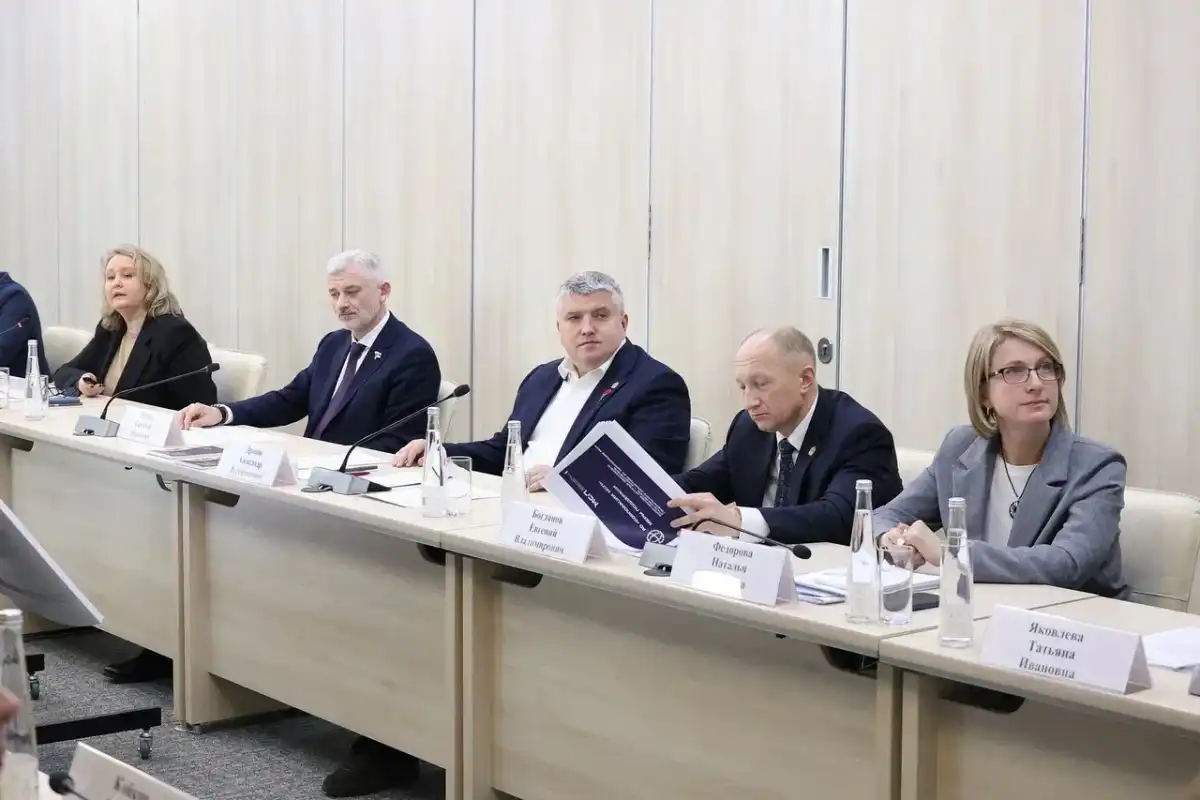 Участники встречи выслушали мнения представителей бизнеса.