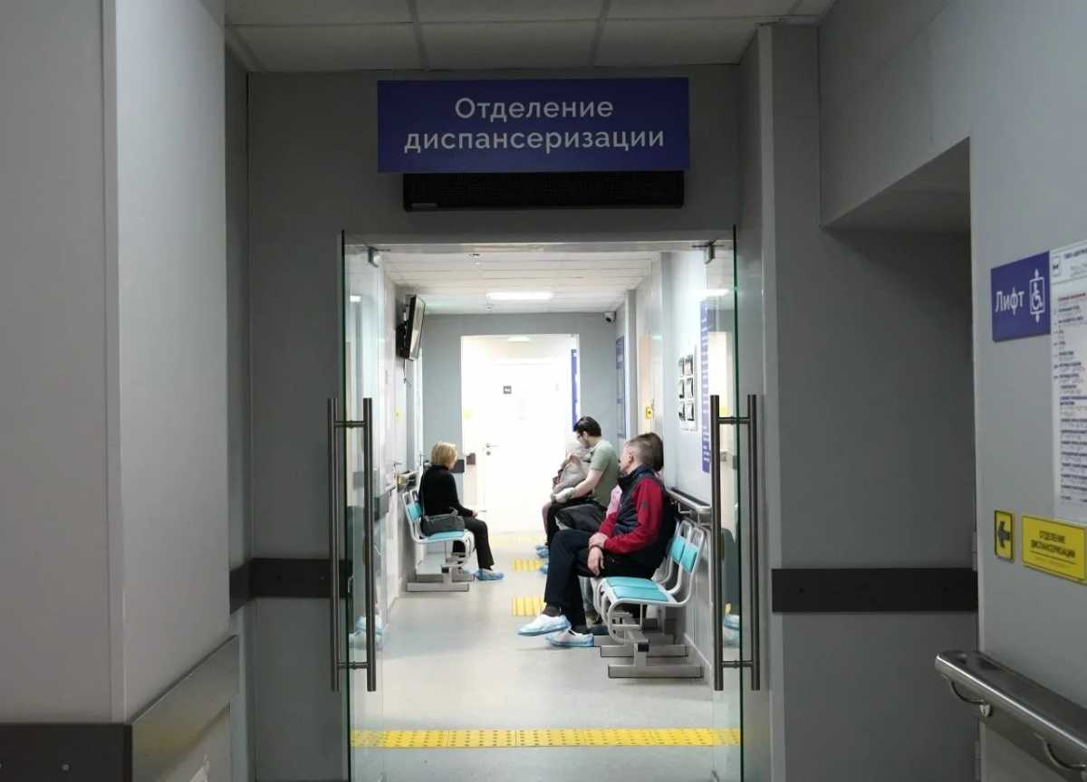 В Центре здоровья поликлиники №3 у всех желающих измеряли объем лёгких и уровень СО₂.