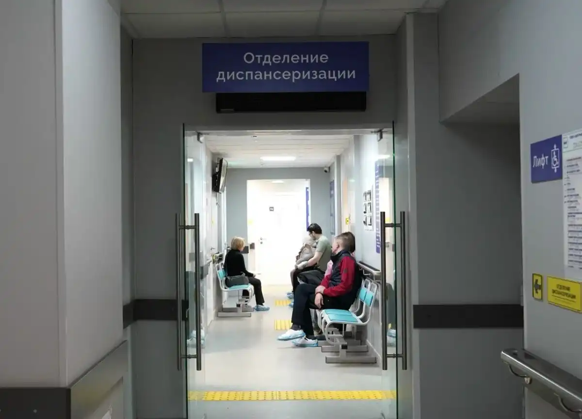 В Центре здоровья поликлиники №3 у всех желающих измеряли объем лёгких и уровень СО₂.