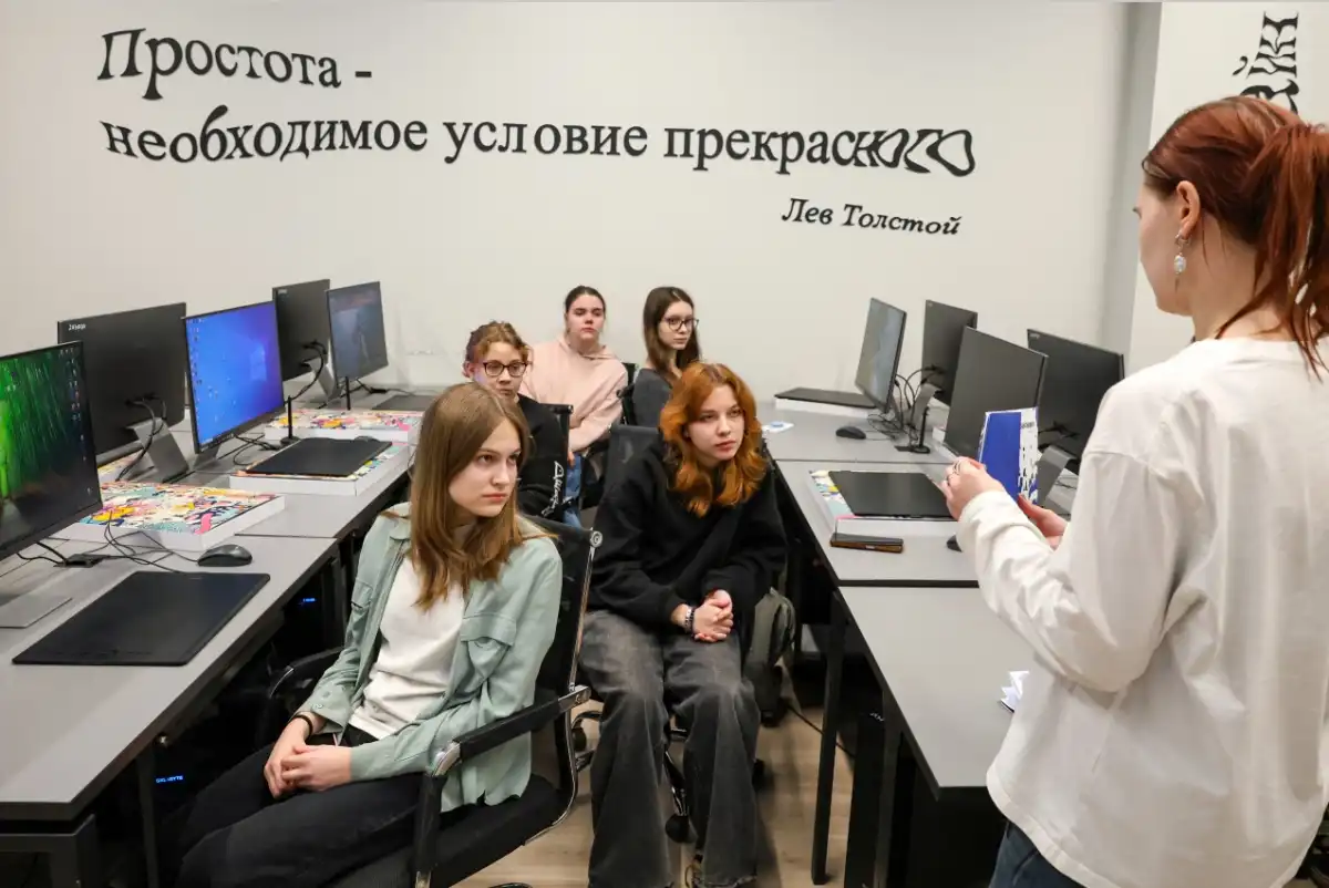 Образовательная программа рассчитана на тех, кто стремится превратить творческое хобби в профессиональные навыки.