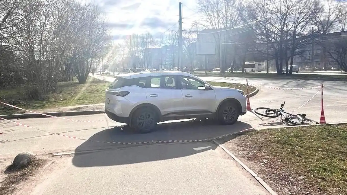 Велосипедисту диагностировали перелом голени.