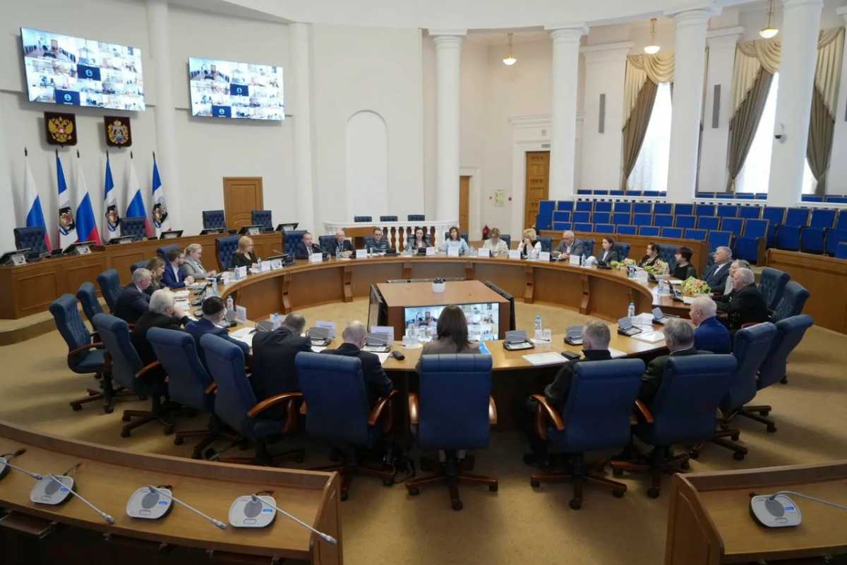 Традиционно одним из основных мероприятий плана станет проведение митинга и литии у памятного мемориала в Сквере Мужества 26 апреля 2026 года.