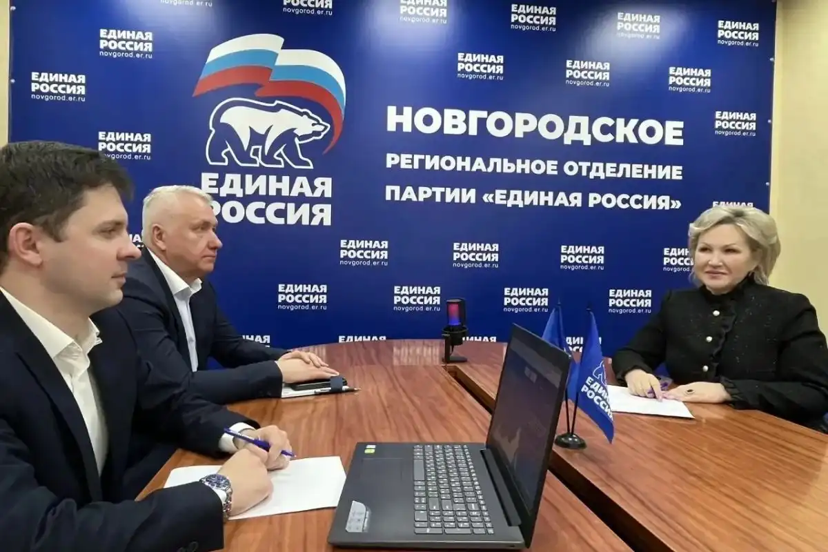 Уже 153 человека заявились на участие в предварительном голосовании.