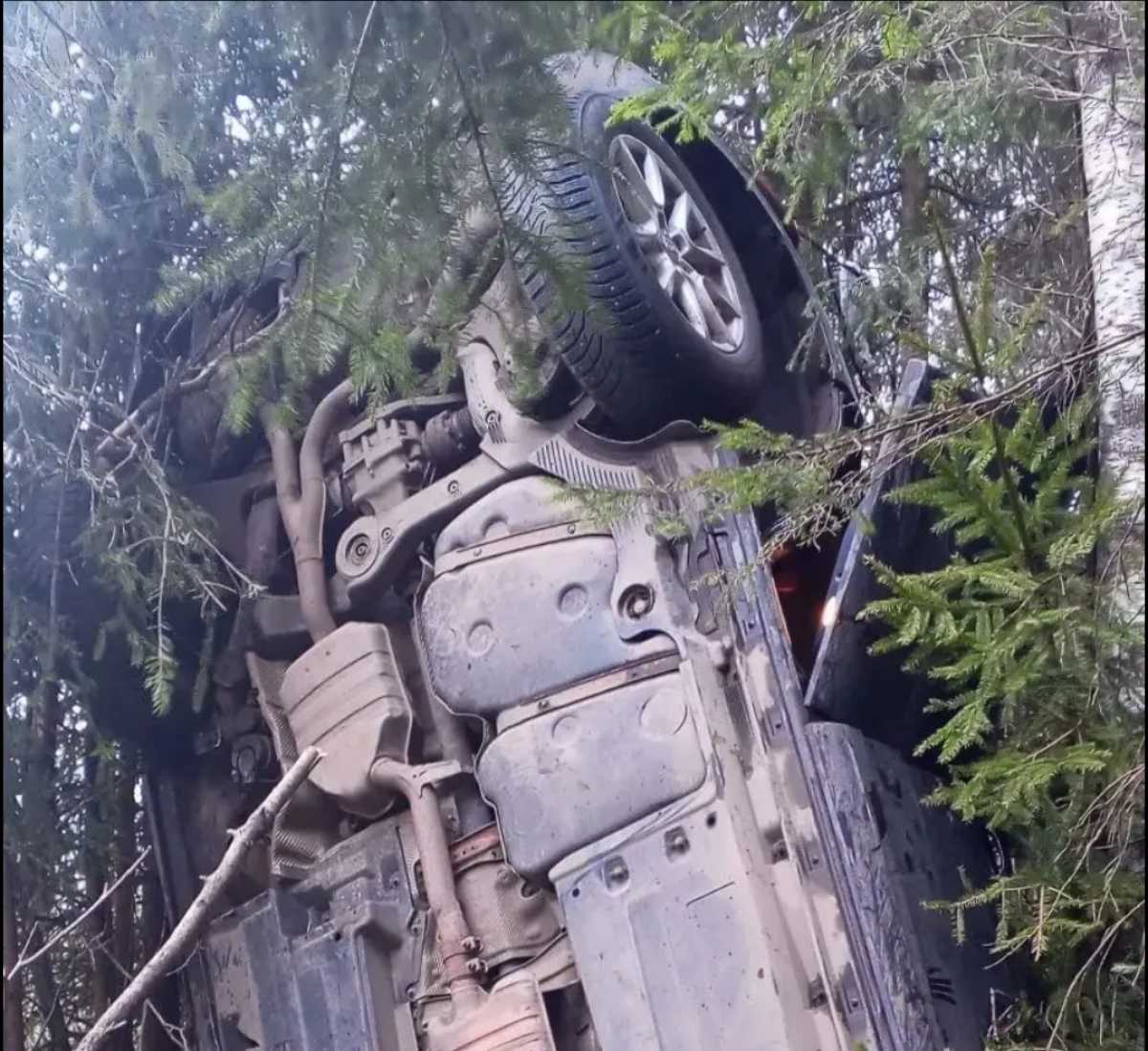 Водитель «Ауди» от госпитализации отказался.