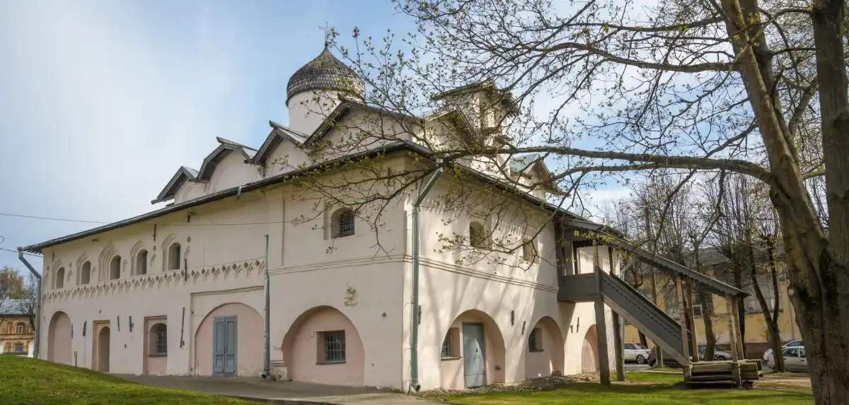 Ночью 16 апреля местами в регионе возможен небольшой дождь, но днём синоптики не обещают существенных осадков.
