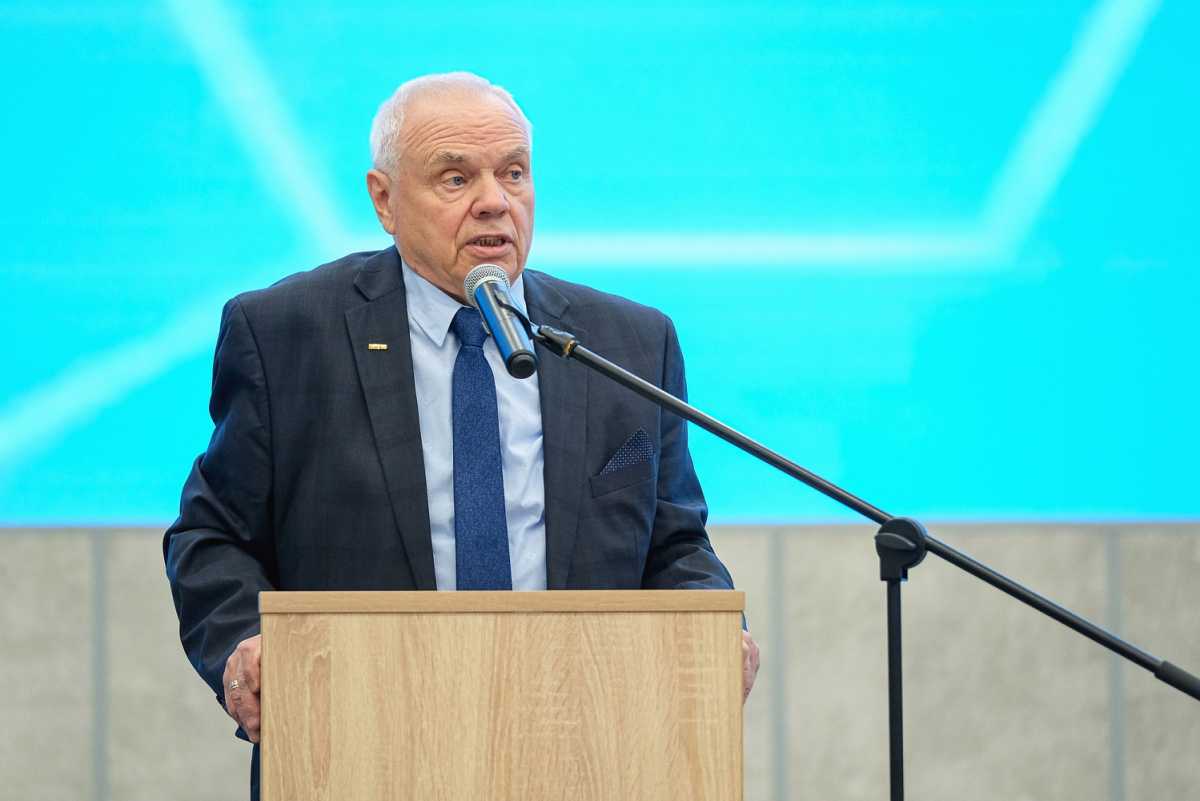 Анатолий Карпов назвал достижения фтизиатрической службы региона заслугой всего её коллектива.