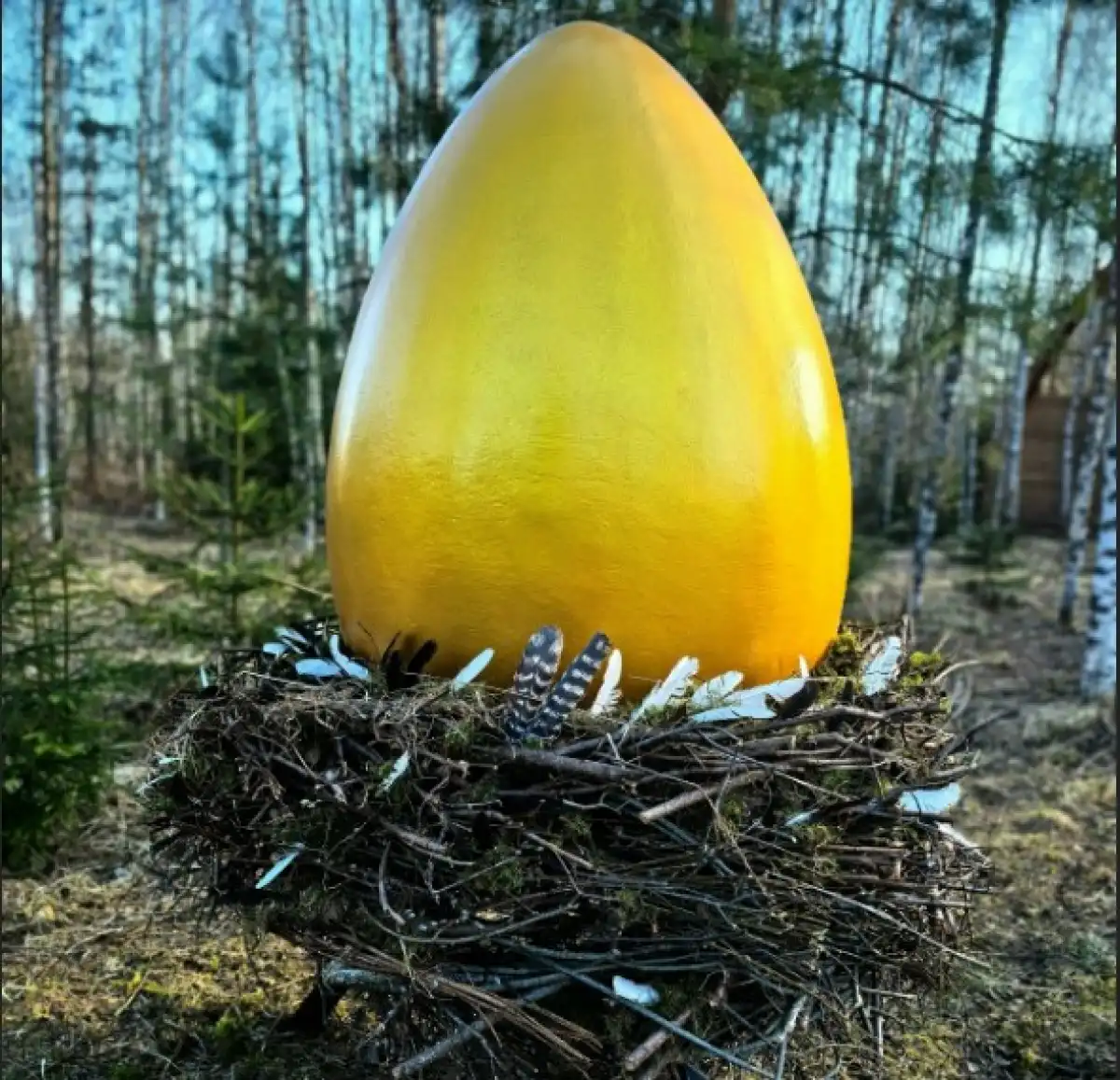 Во многих славянских образах и сказочных мотивах яйцо выступало как знак новой жизни и пробуждения природы.