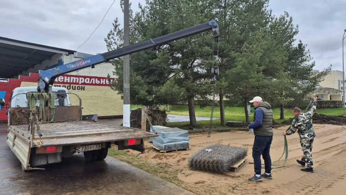 На площадке установят 14 тренажёров, четыре из которых предназначены для людей с ограниченными возможностями здоровья.