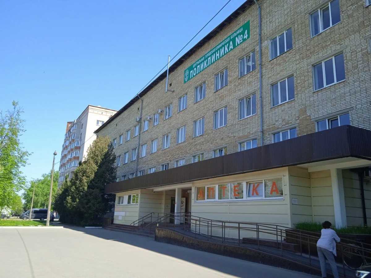 Гинекологи, урологи и неврологи поликлиники №4 переедут в поликлинику №3