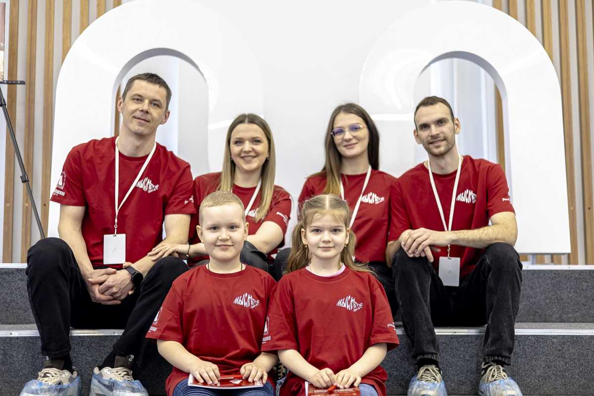 В Великом Новгороде стартовал форум «Мыслете.Семья»