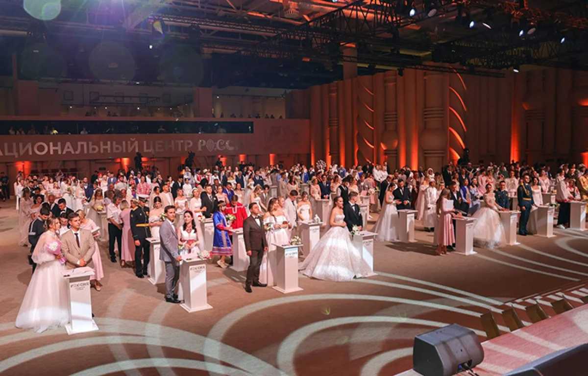 Новгородский комитет ЗАГС начал прием заявок на участие во всероссийском свадебном фестивале