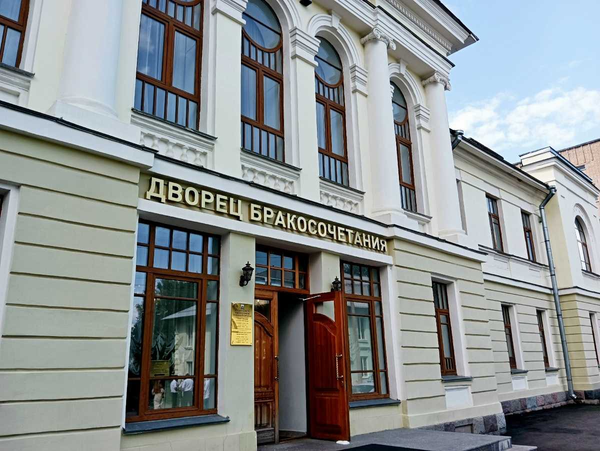 Государственная регистрация смерти будет работать 2, 4, 8 и 11 мая.