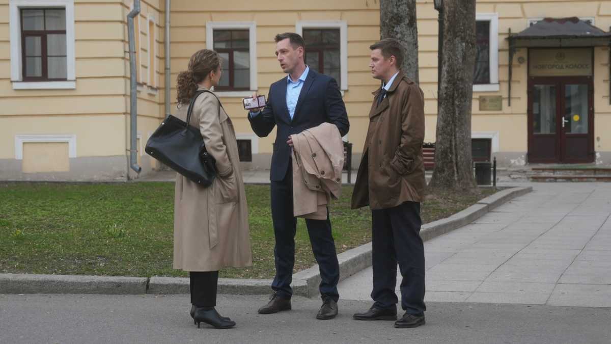 После гибели бывшего возлюбленного Вера берётся за собственное расследование.