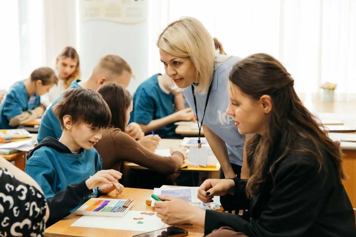 «Фестиваль возможностей» создаёт условия для профессиональной ориентации и творческой самореализации участников, помогает раскрыть их способности и укрепить уверенность в собственных силах.