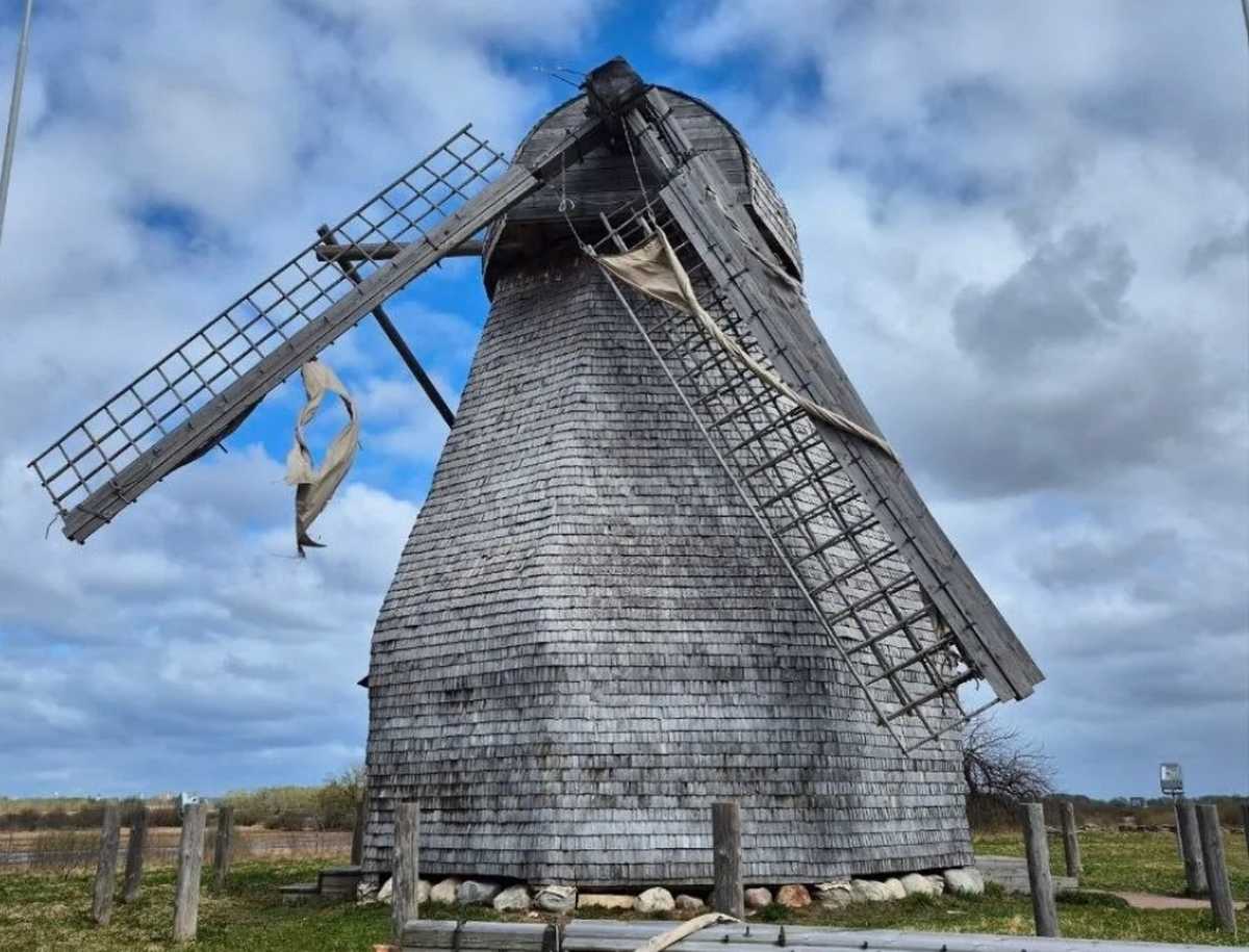 Мельницу планируют отремонтировать за лето.