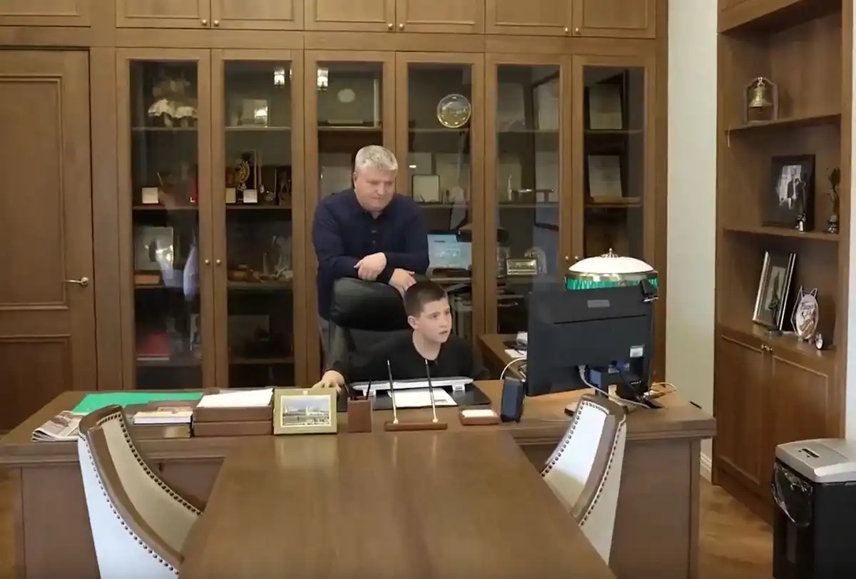 Василий Дронов хорошо знает историю семьи.