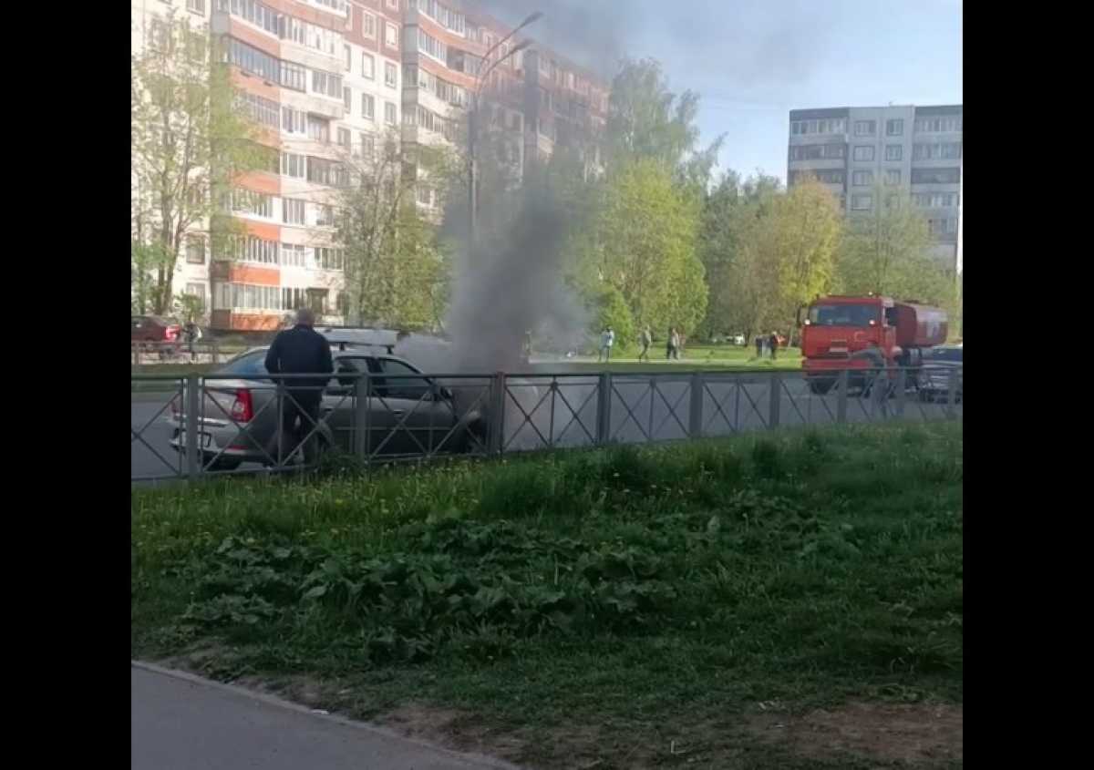 Причины пожаров устанавливают органы дознания.