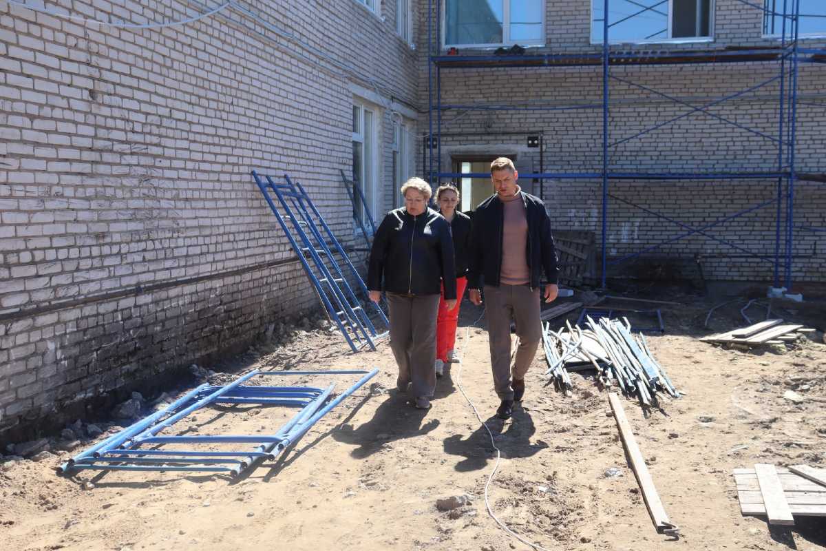 В школе д. Ермолино Новгородского округа продолжается капремон