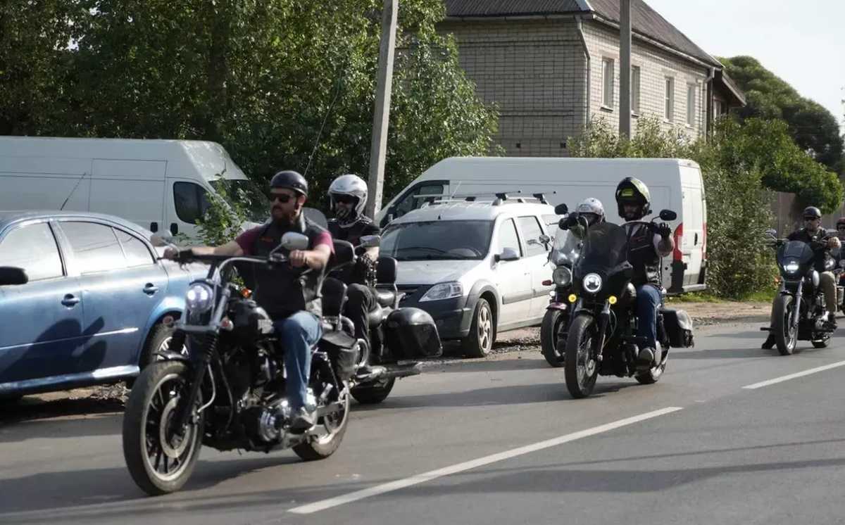 В мотопробеге планируют принять участие около 400 человек.