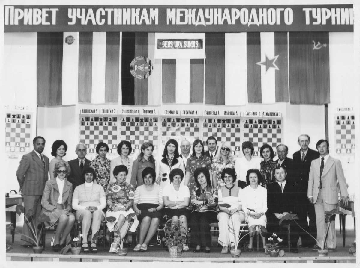 XI международный женский шахматный турнир собрал в Новгороде 14 участниц.