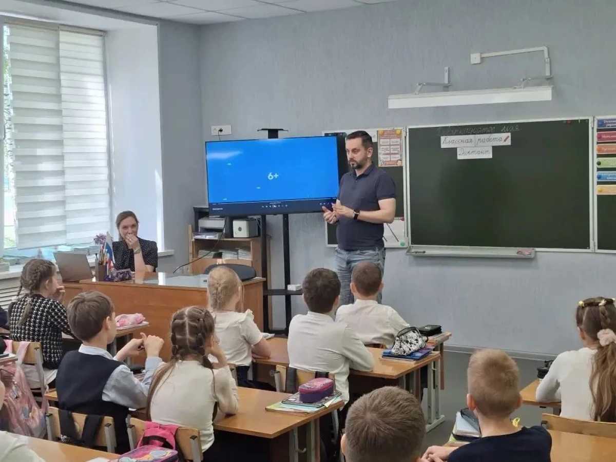 Подобные занятия помогают ребятам лучше ориентироваться в цифровой среде.